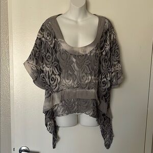 Tempo Paris Gray Lace Linen Trim Tunic